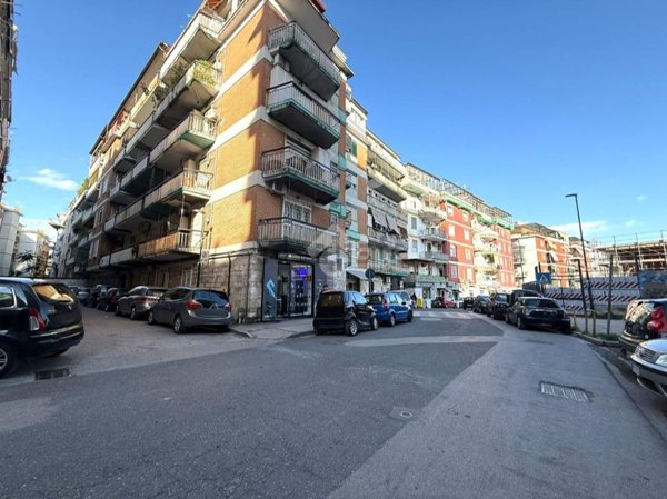 appartamento in vendita a Napoli in zona Secondigliano