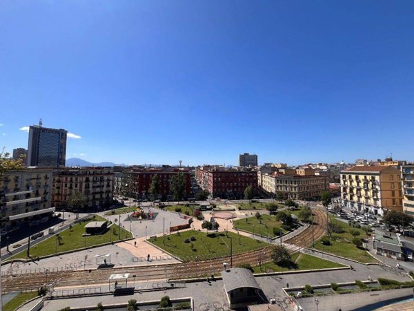 appartamento in vendita a Napoli in zona Poggioreale