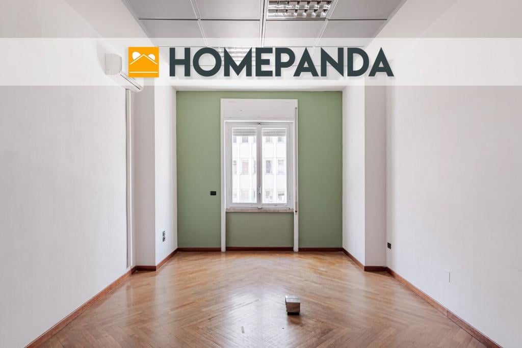 appartamento in vendita a Napoli in zona Montecalvario