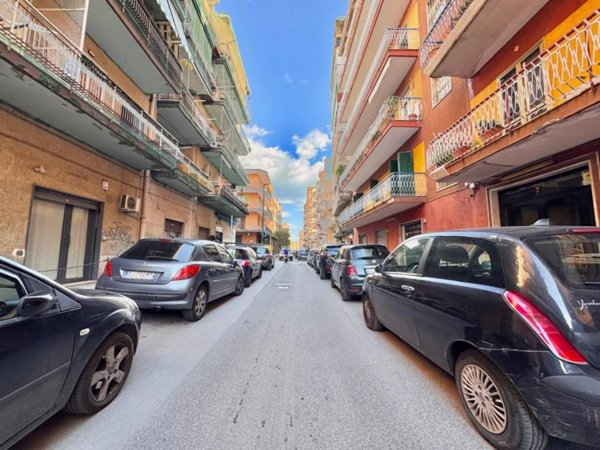 appartamento in vendita a Napoli in zona Pianura