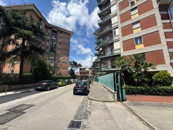 appartamento in vendita a Napoli in zona Ponticelli