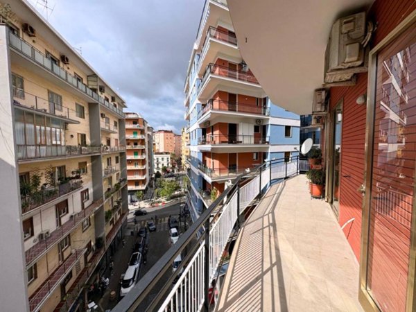 appartamento in vendita a Napoli in zona Arenella