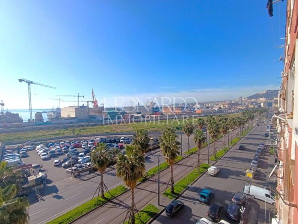 appartamento in vendita a Napoli in zona Mercato