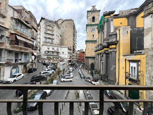 appartamento in vendita a Napoli in zona Stella