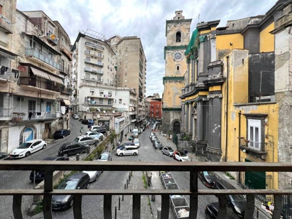 appartamento in vendita a Napoli in zona Pendino / San Giuseppe