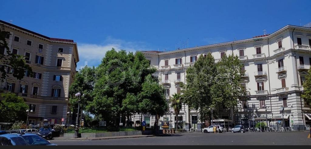 trivano in vendita a Napoli in zona Vomero