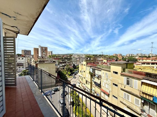 appartamento in vendita a Napoli in zona Secondigliano