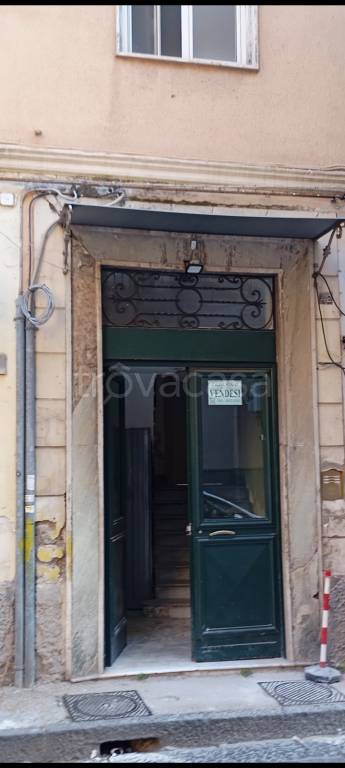 trivano in vendita a Napoli in zona Vomero