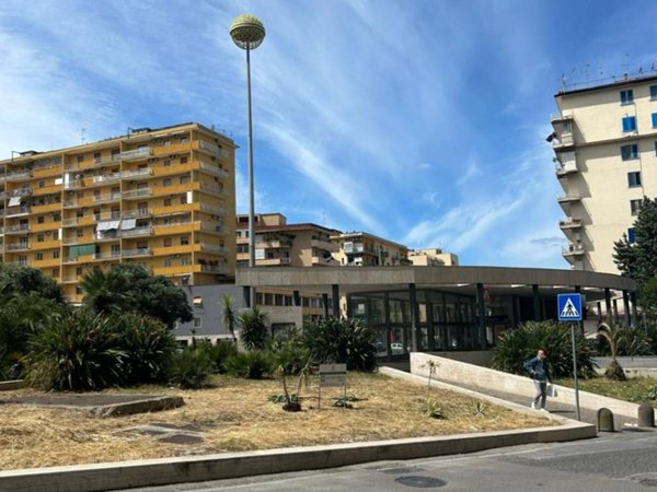 appartamento in vendita a Napoli in zona Fuorigrotta