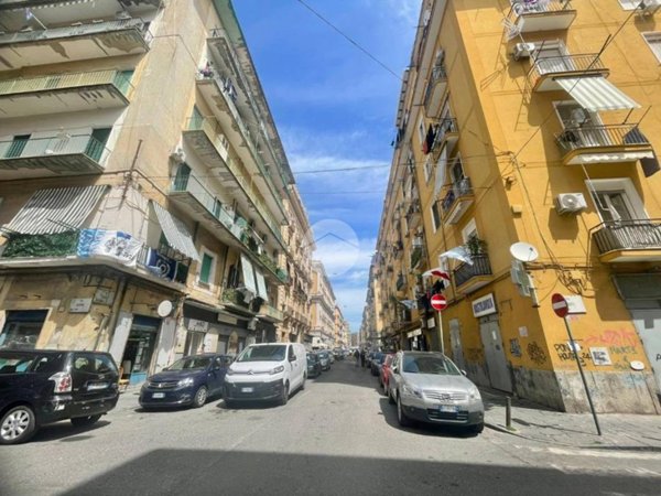 appartamento in vendita a Napoli in zona Vicaria