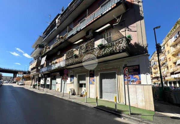 appartamento in vendita a Napoli in zona Secondigliano