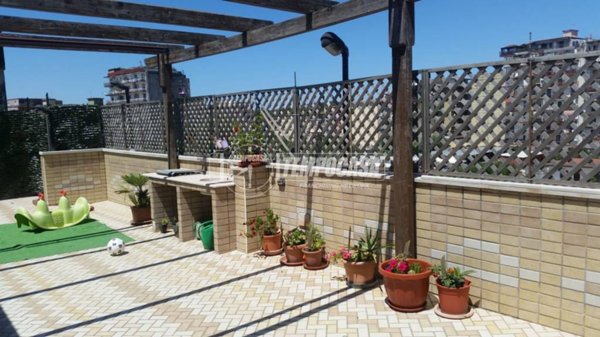 appartamento in vendita a Napoli in zona Pianura