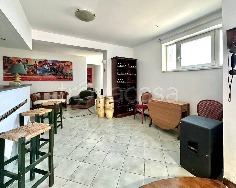 appartamento in vendita a Napoli in zona Bagnoli