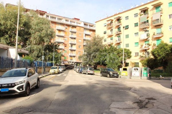 appartamento in vendita a Napoli in zona Fuorigrotta