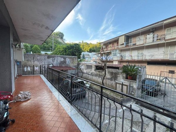 appartamento in vendita a Napoli in zona Capodimonte / Colli Aminei
