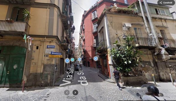 appartamento in vendita a Napoli