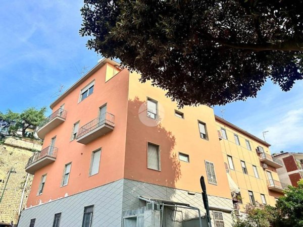 appartamento in vendita a Napoli in zona Vomero