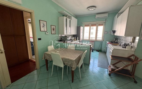 appartamento in vendita a Napoli in zona Fuorigrotta