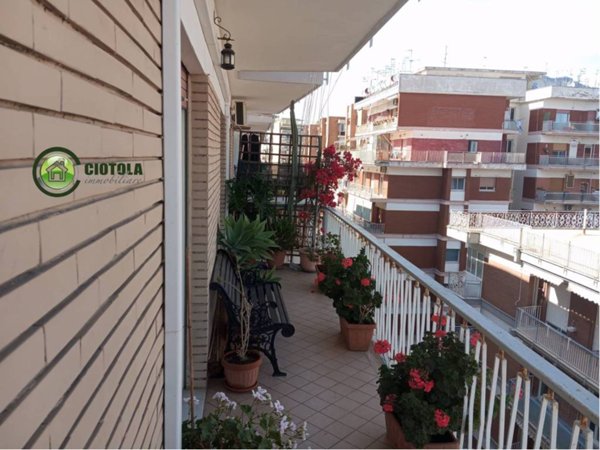 appartamento in vendita a Napoli in zona Fuorigrotta