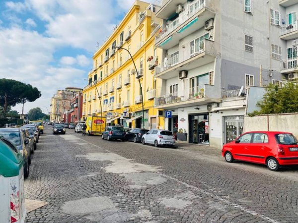 negozio in vendita a Napoli in zona Posillipo