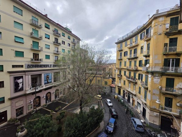 appartamento in vendita a Napoli in zona Poggioreale