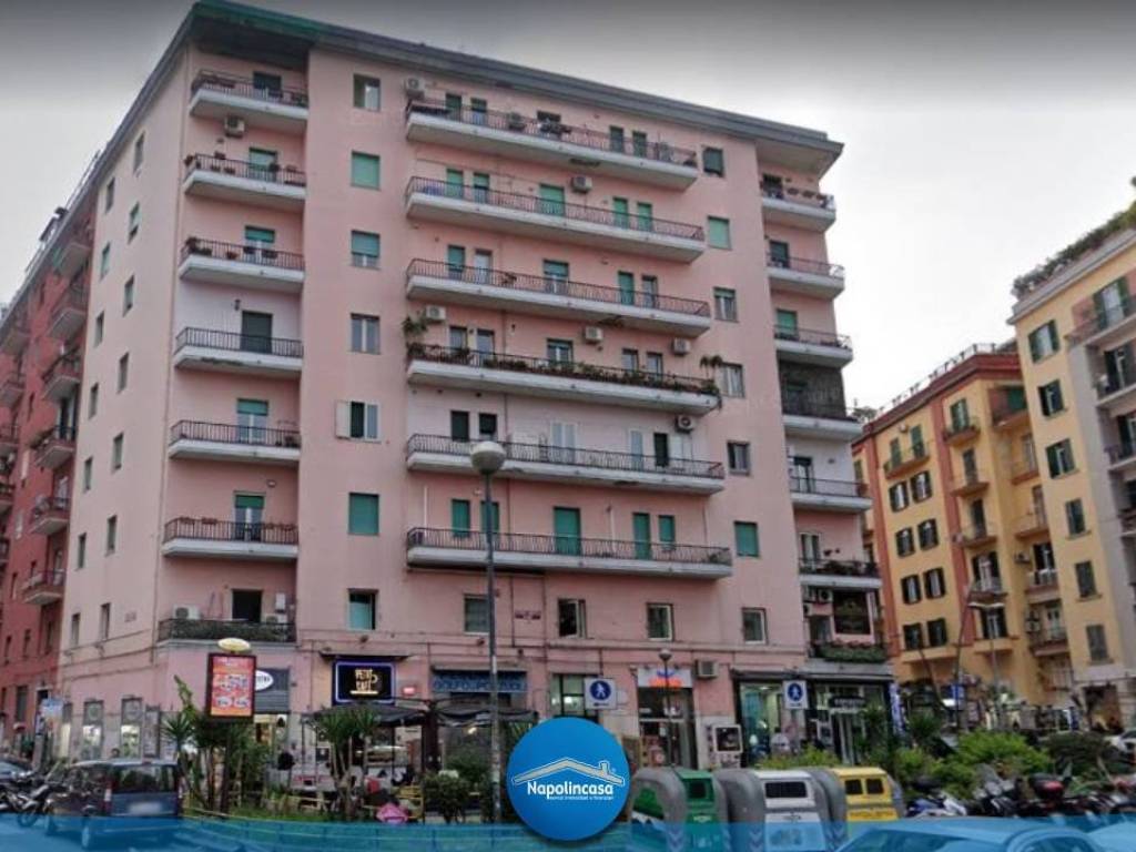 appartamento in vendita a Napoli in zona Arenella