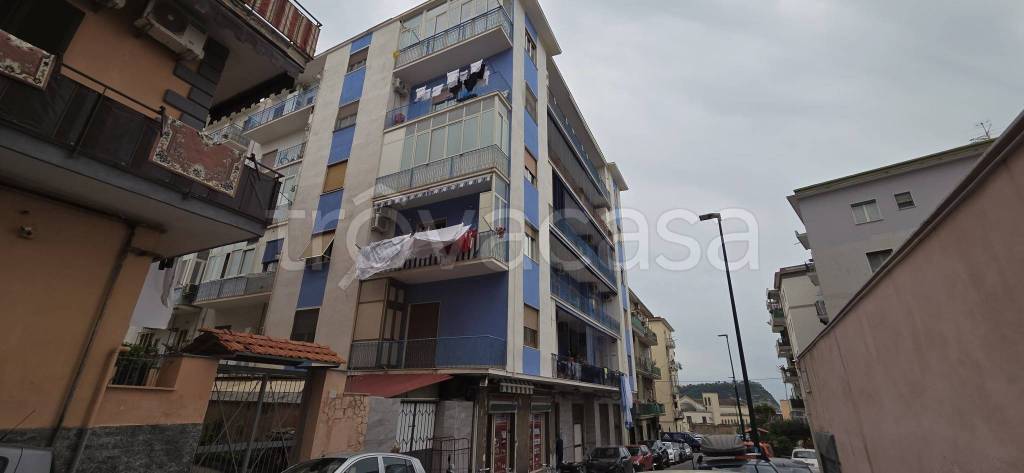 appartamento in vendita a Napoli in zona Bagnoli