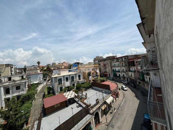 appartamento in vendita a Napoli in zona Secondigliano