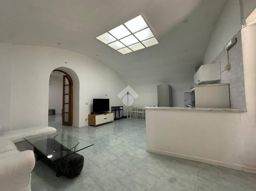 appartamento in vendita a Napoli in zona San Ferdinando