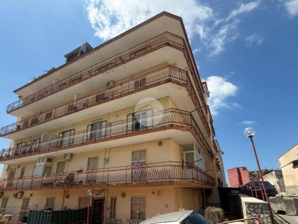 appartamento in vendita a Napoli in zona Pianura