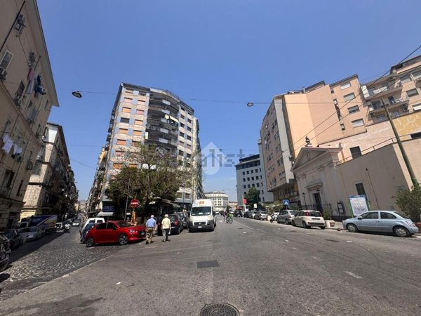 appartamento in vendita a Napoli in zona Mercato