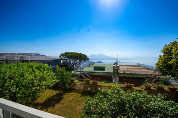appartamento in vendita a Napoli in zona Posillipo