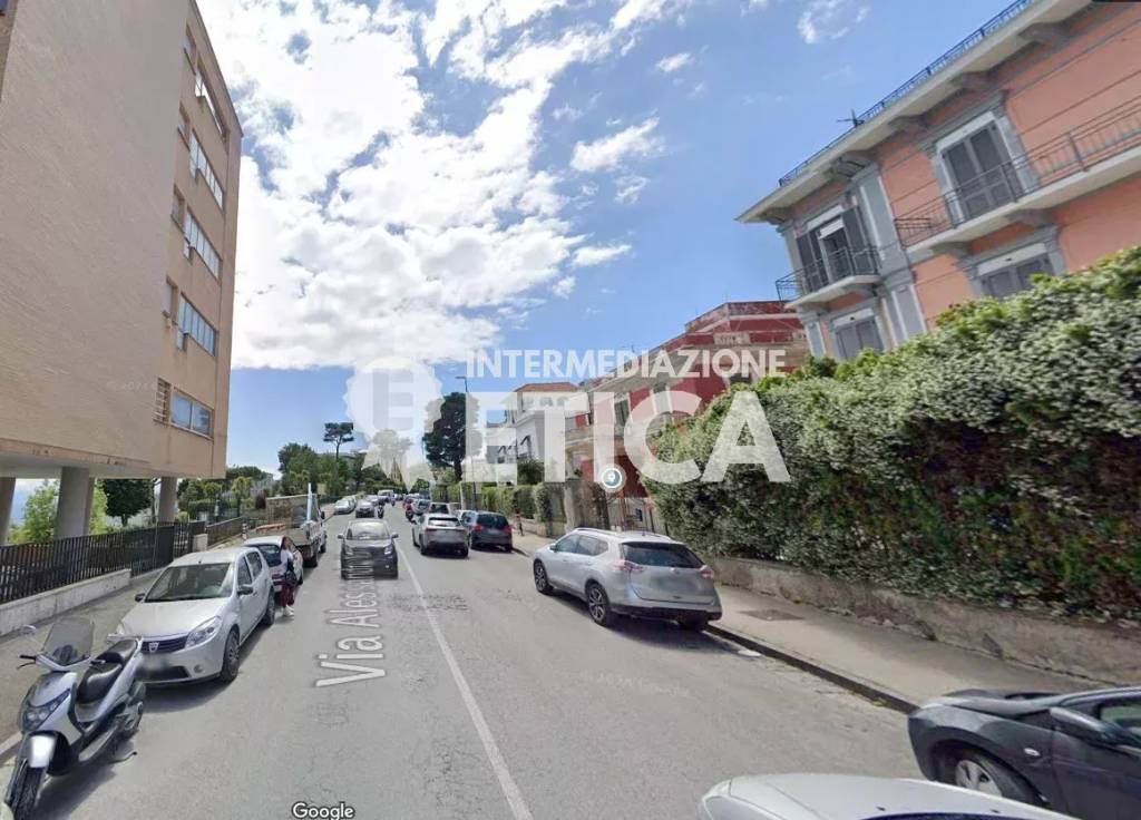 appartamento in vendita a Napoli in zona Posillipo