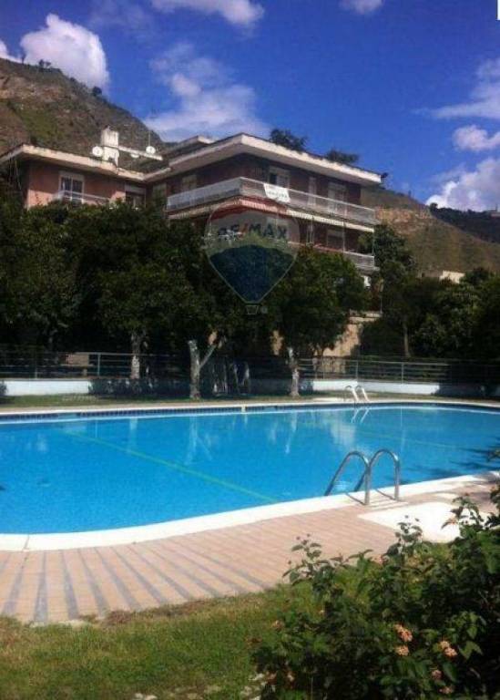 casa indipendente in vendita a Napoli in zona Soccavo