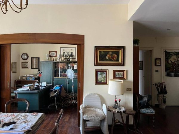 appartamento in vendita a Napoli in zona Arenella