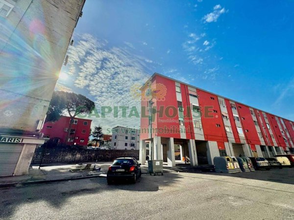 appartamento in vendita a Napoli in zona Fuorigrotta