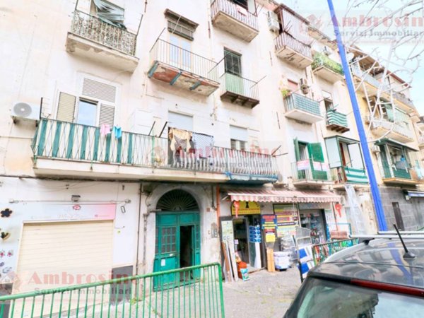 appartamento in vendita a Napoli in zona Secondigliano