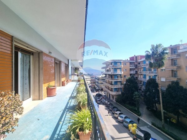 appartamento in vendita a Napoli in zona Capodimonte / Colli Aminei