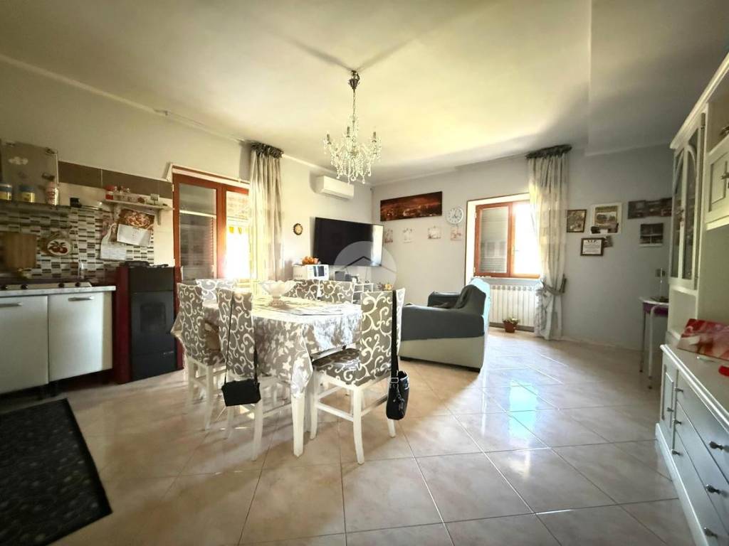 appartamento in vendita a Napoli in zona Pianura