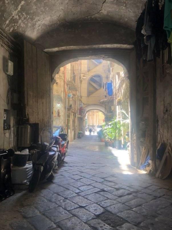 appartamento in vendita a Napoli in zona Stella
