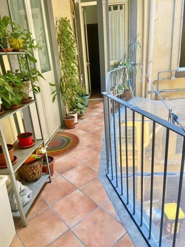 appartamento in vendita a Napoli in zona Stella