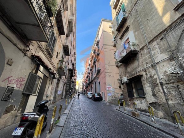 appartamento in vendita a Napoli in zona Montecalvario