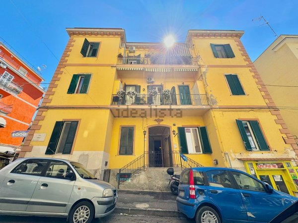 appartamento in vendita a Napoli in zona Bagnoli