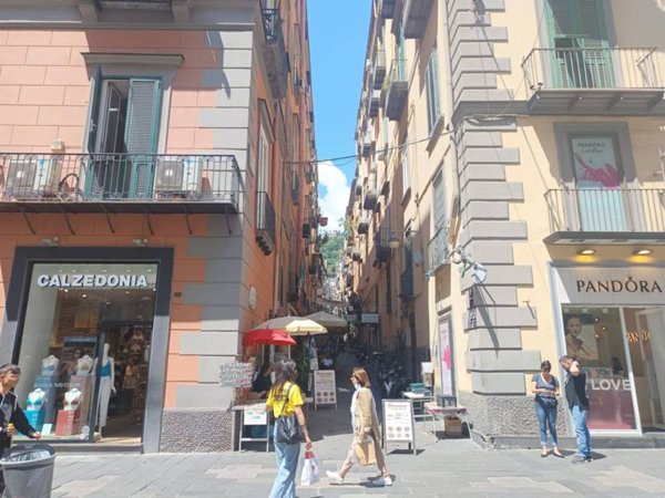 appartamento in vendita a Napoli