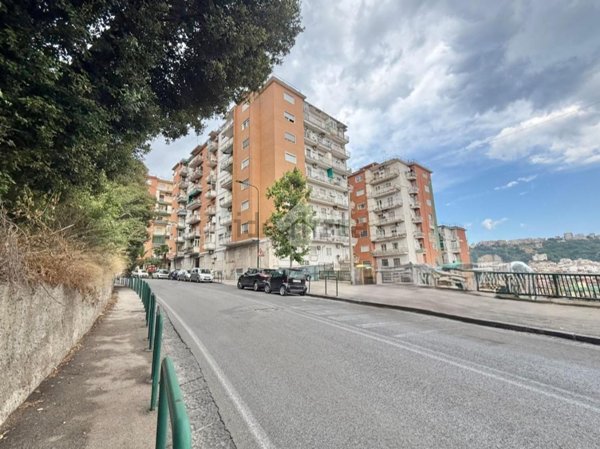 appartamento in vendita a Napoli in zona Bagnoli