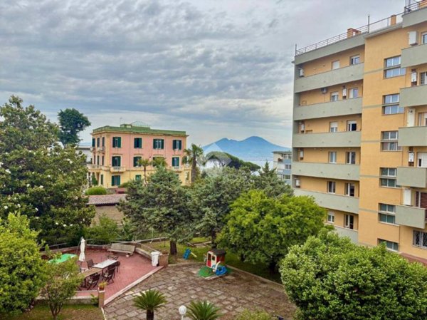 appartamento in vendita a Napoli in zona Posillipo