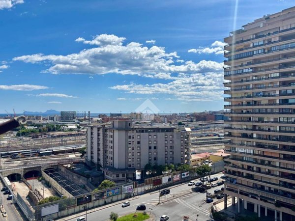 appartamento in vendita a Napoli in zona Zona Industriale-Ferrovia