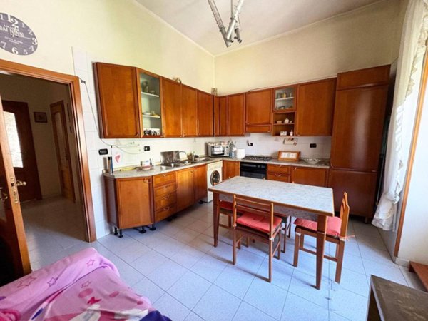 appartamento in vendita a Napoli in zona Zona Industriale-Ferrovia