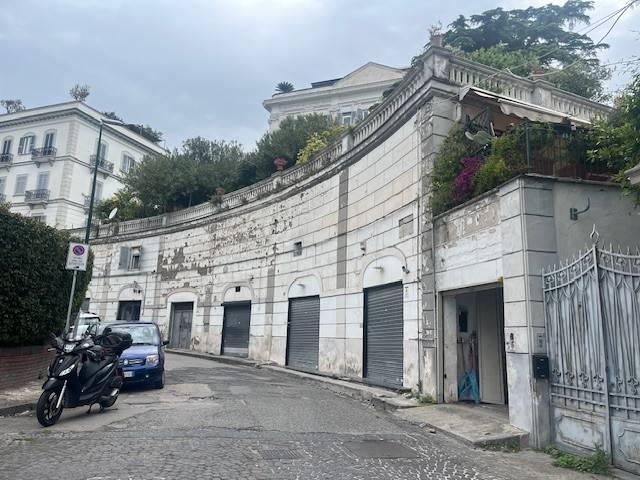 casa indipendente in vendita a Napoli in zona Posillipo