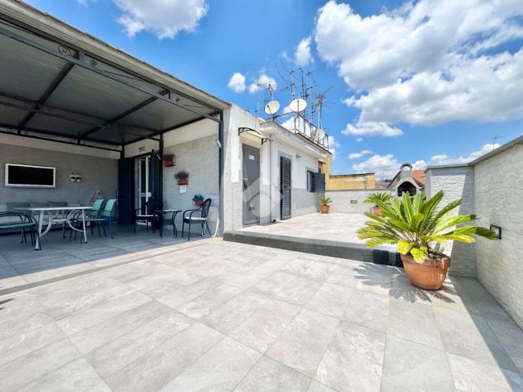 appartamento in vendita a Napoli in zona Pendino / San Giuseppe